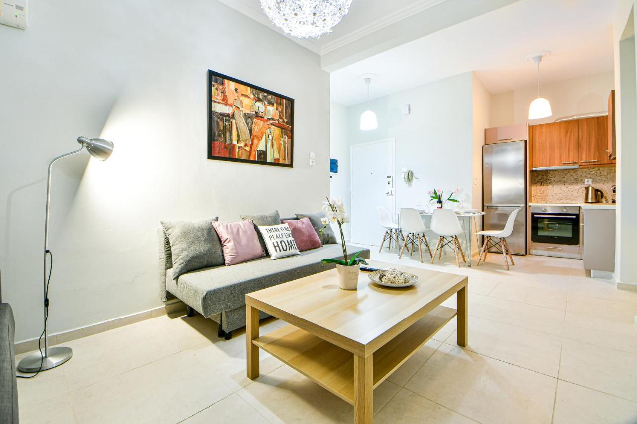 Pleasant Flat Next To Panormou Metro Station Apartment Atena Exterior foto